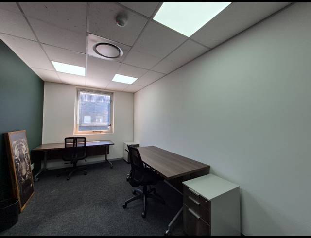 67M² OFFICE TO LET IN ROSEBANK
